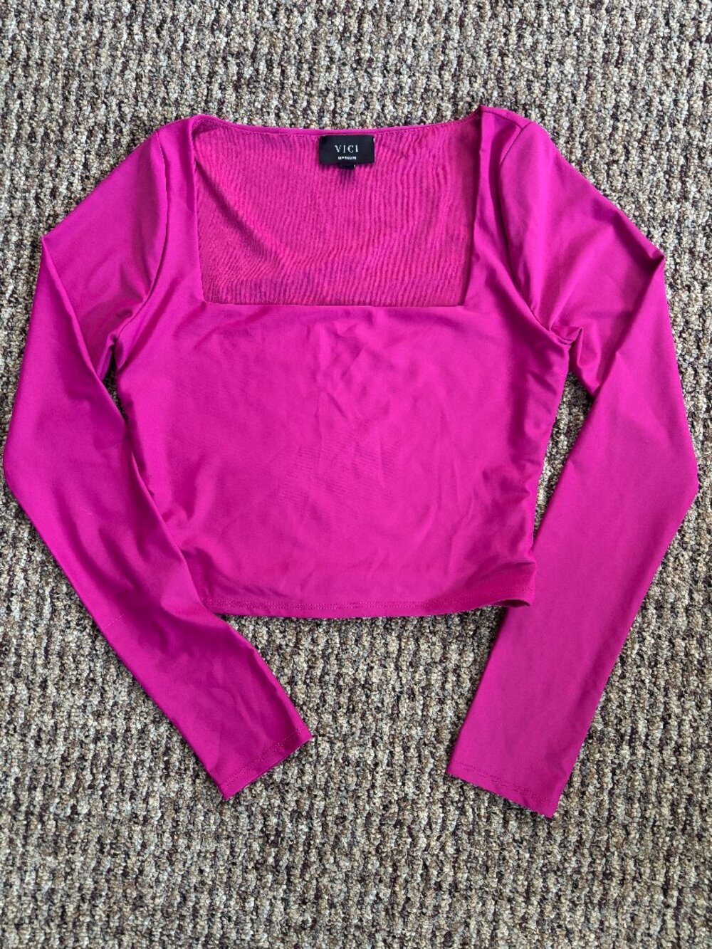 Vici square neck top. Fushia pink. Medium